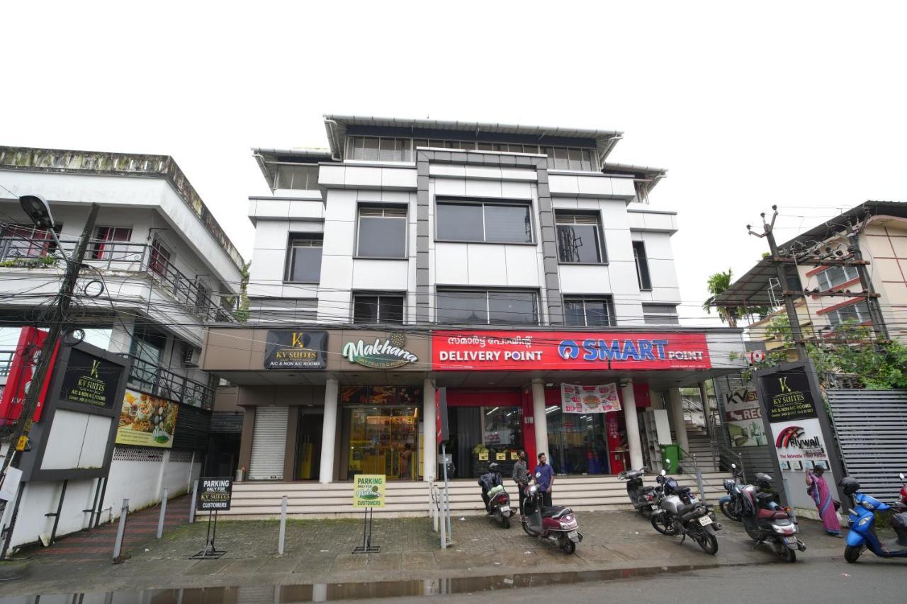 K V Suites Kochi Esterno foto