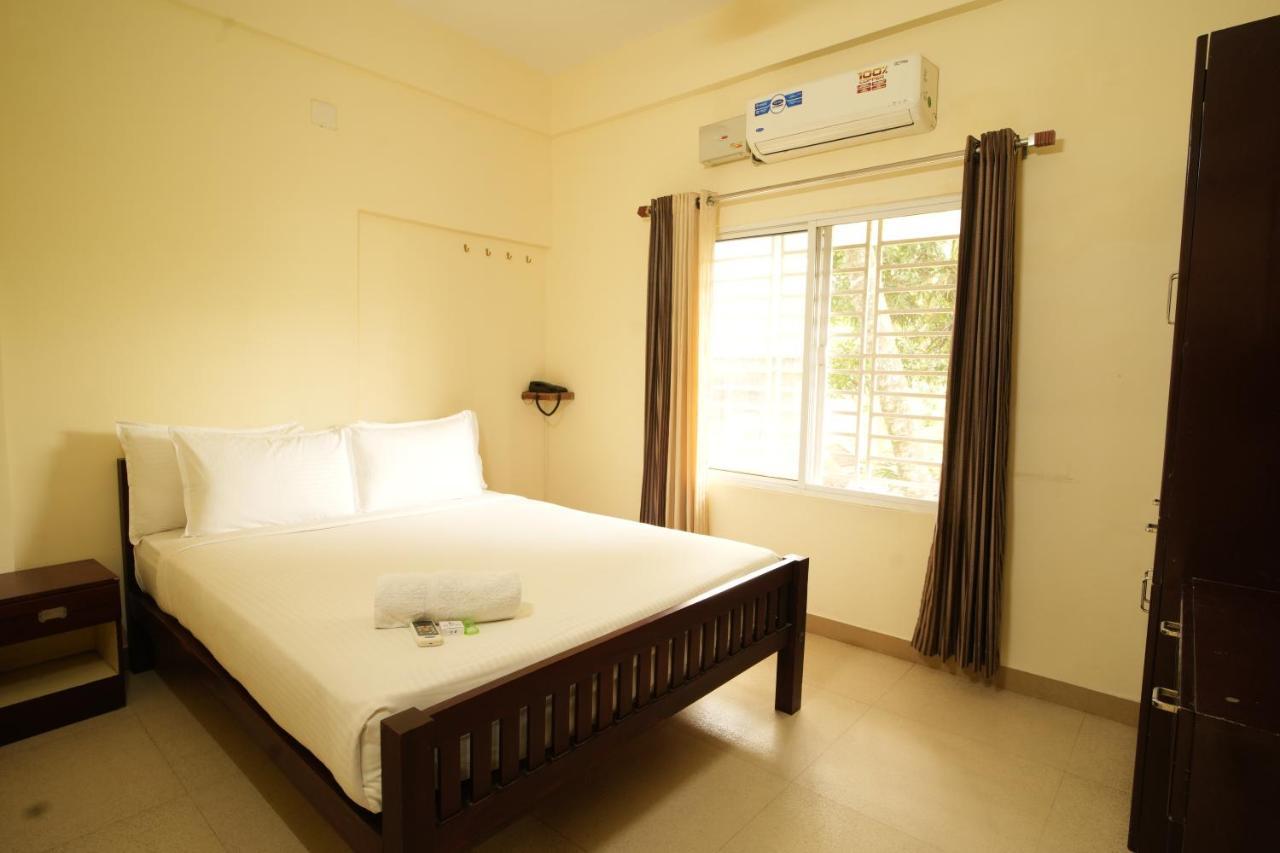 K V Suites Kochi Esterno foto