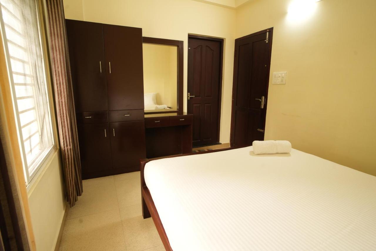 K V Suites Kochi Esterno foto